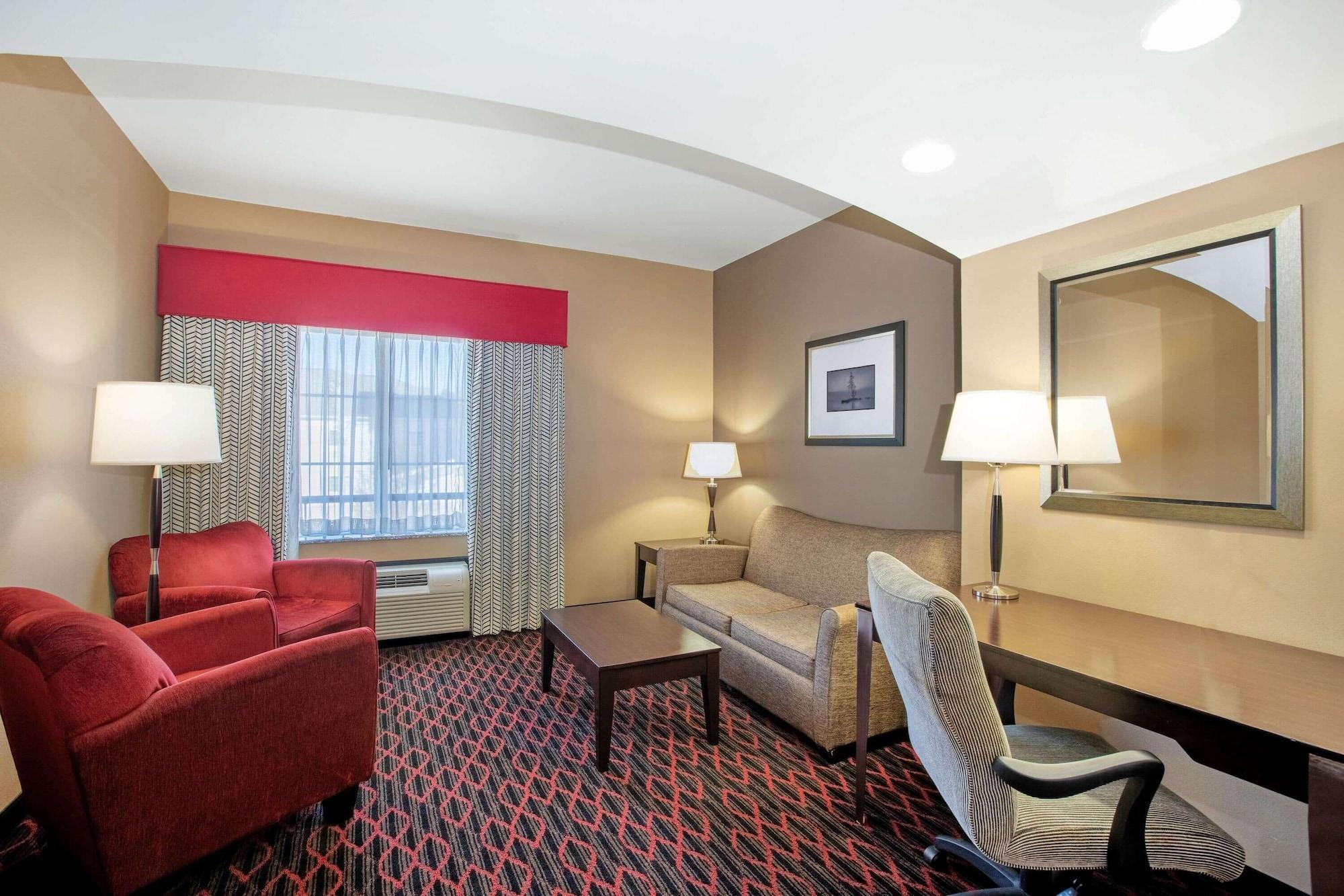 La Quinta By Wyndham Conway Hotel Екстериор снимка